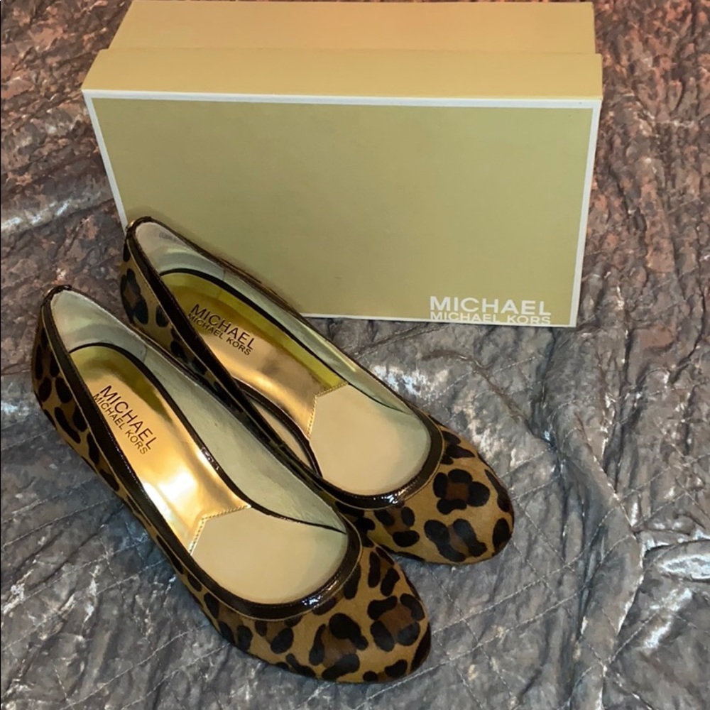 MICHAEL Michael Kors Leopard Pumps